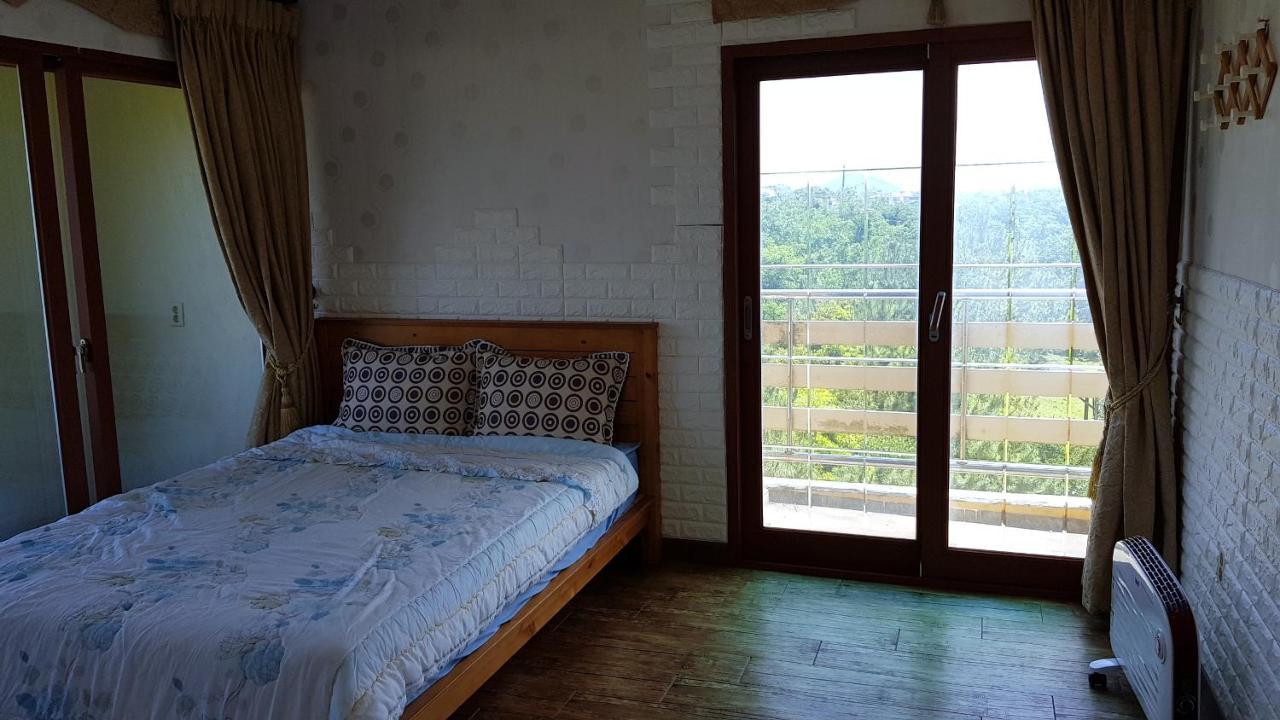 Jun House Hostel *
