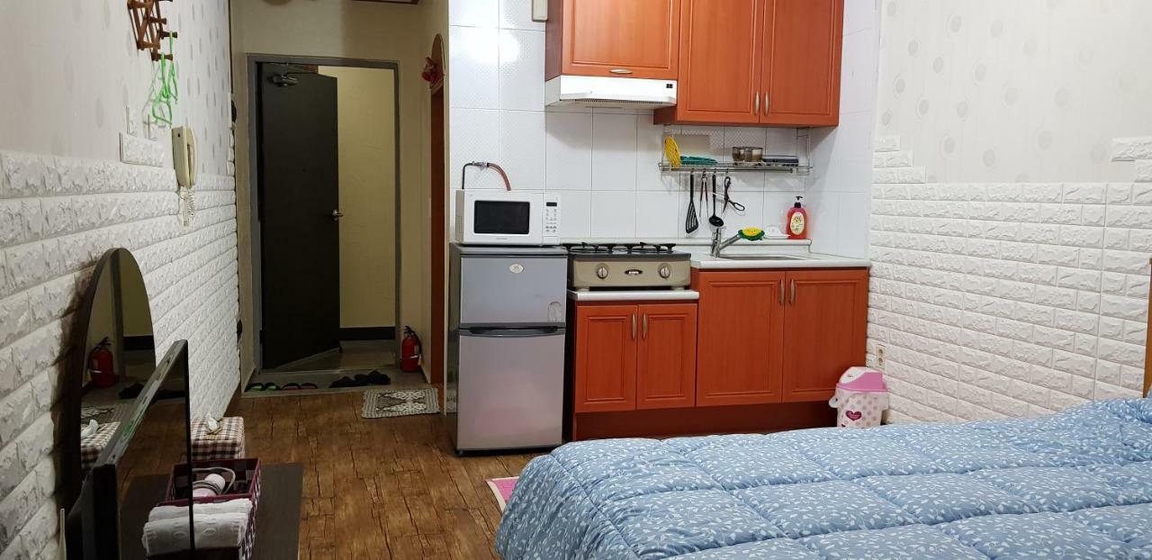 Jun House Hostel